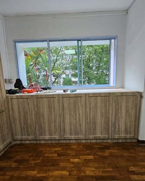 Wood-Grain Wardrobe — Delicate Texture in Simplicity - Image 3